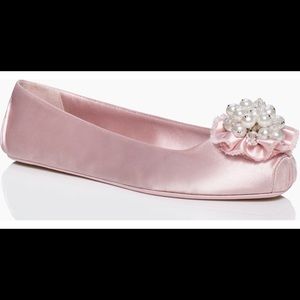 Women’s Pink Fanna Slippers.